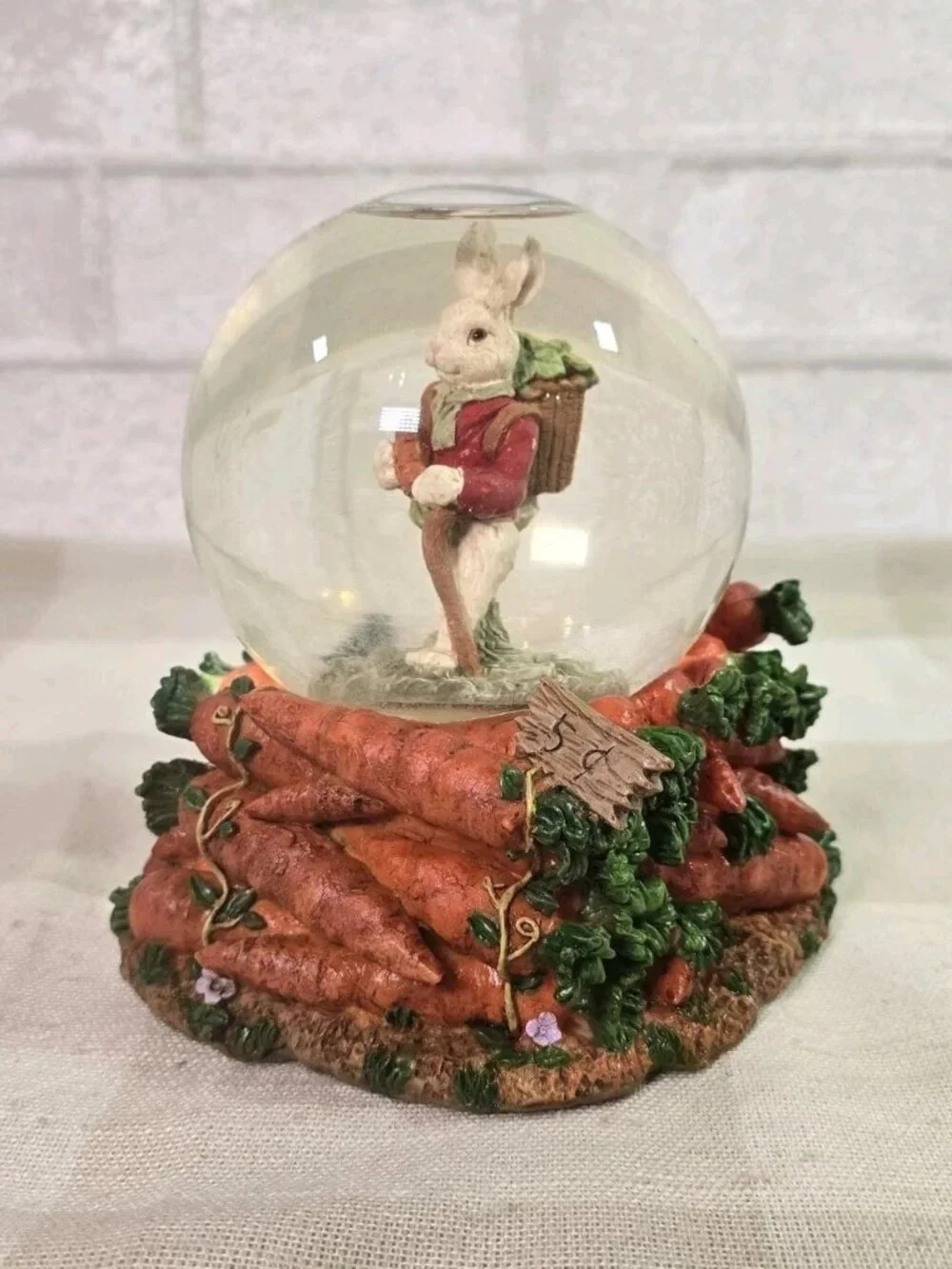 Easter Rabbit Musical Snow Globe Bunny & Carrots ~ Here Comes Peter Cottontail